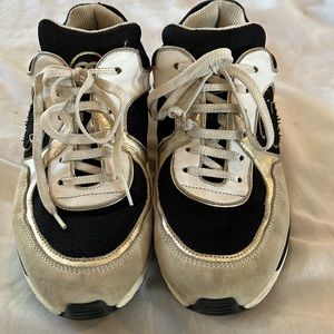 CHANEL Women’s tennis shoes size 38-1/2